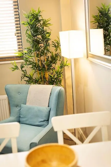 Apartment The Matisse- 10 Min Walk To City / Trendy 1 Bd Apt Belfast